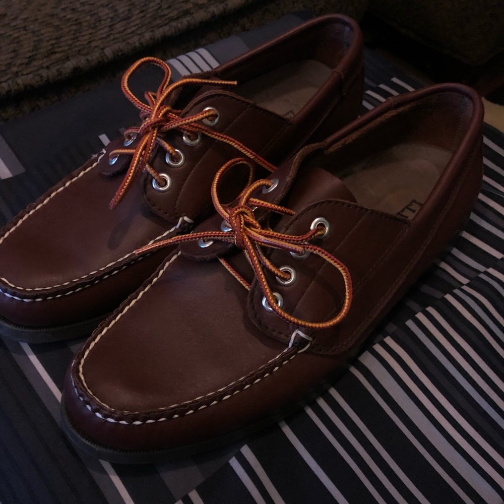 Brand NWT Mens LLBean Handsewn Camp Moccasins